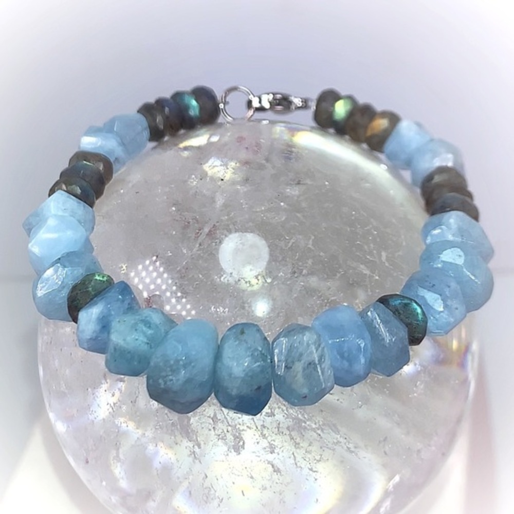 Aquamarine & Labradorite Gemstone Bracelet!